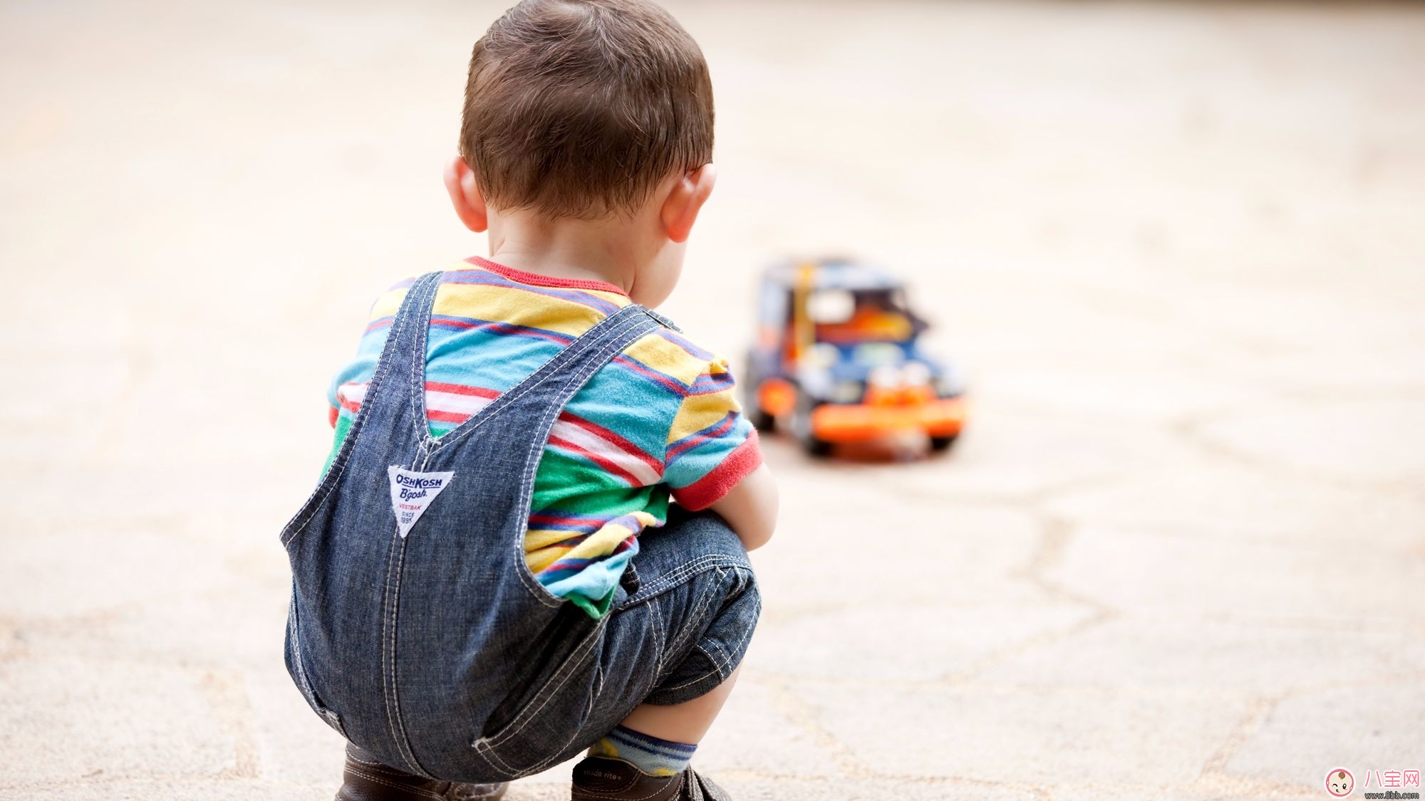 伊能靜帶孩子太辛苦 如何輕松帶一歲前寶寶 伊能靜帶孩子太辛苦 如何輕松帶一歲前寶寶