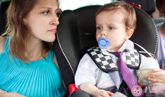 帶寶寶出門(mén)玩要準(zhǔn)備什么 帶寶寶出門(mén)旅游必備