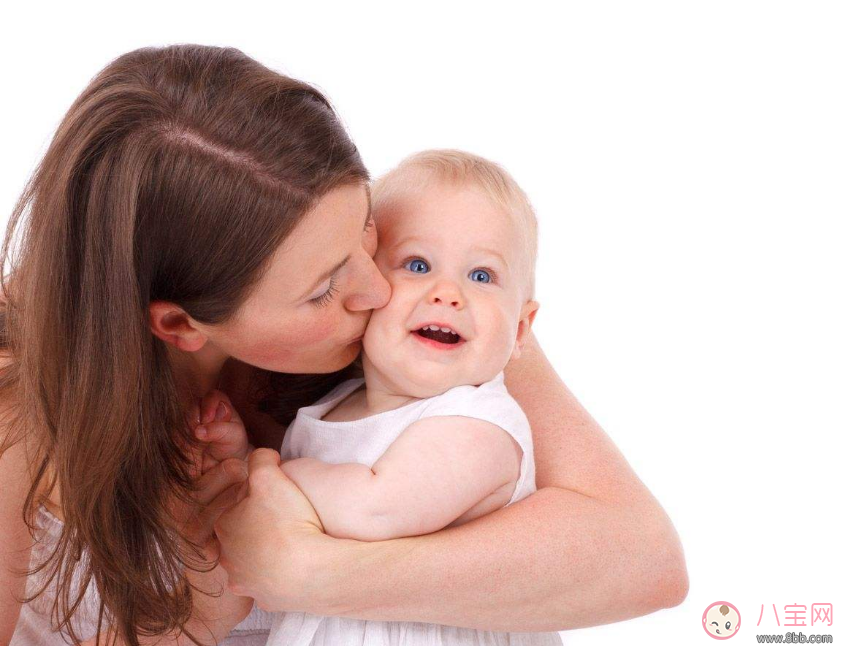 這樣表揚寶寶有益他的成長 正確表揚孩子也有技巧