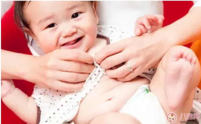 新生兒怎么穿衣服合適 新生兒穿多少衣服合適