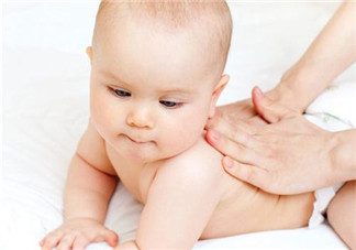 秋天寶寶肌膚呵護(hù)方法