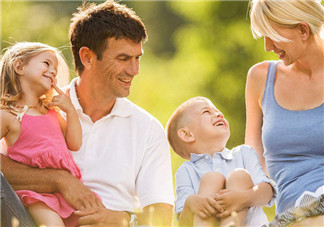 寶寶不愛交流怎么辦  寶寶交際要從小練