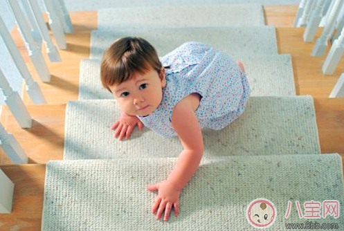 如何教會(huì)孩子爬行 孩子爬行怎么教