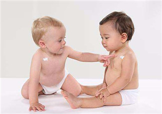 秋季寶寶皮膚干燥 如何保養(yǎng)以及飲食建議