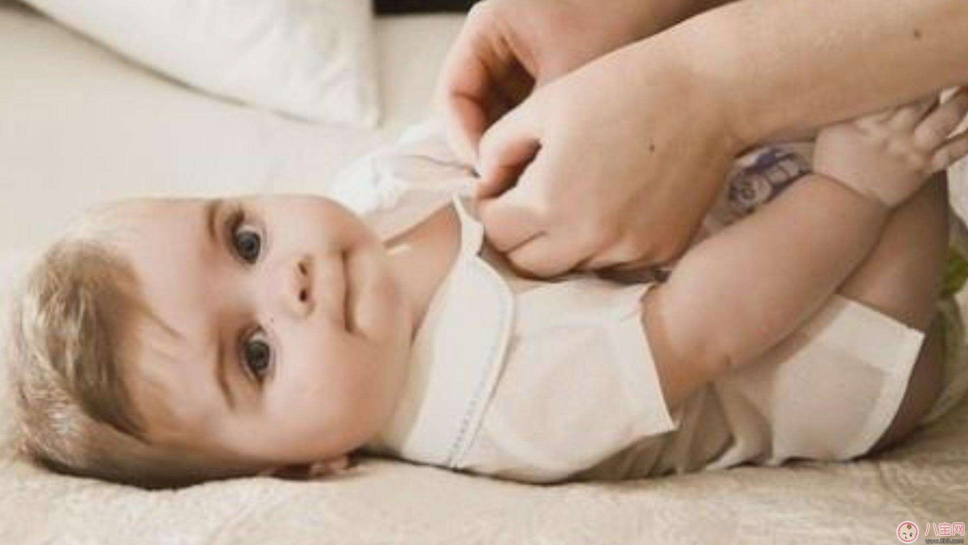 寶寶穿衣學(xué)問(wèn)大 挑選衣物要謹(jǐn)慎