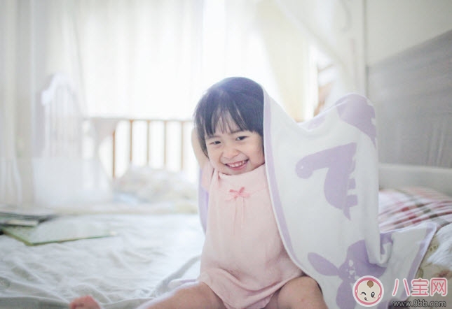 寶寶上幼兒園前的準(zhǔn)備 寶寶上學(xué)前的心理教育物品準(zhǔn)備。