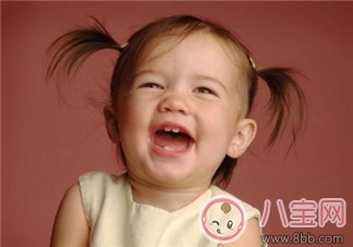 寶寶長牙的注意事項(xiàng) 飲食禁忌與習(xí)慣養(yǎng)成 寶寶長牙的注意事項(xiàng) 飲食禁忌與習(xí)慣養(yǎng)成