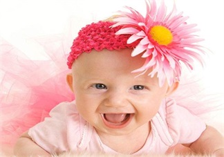 寶寶誤吞異物急慌了 這樣做才能最大的保護寶寶