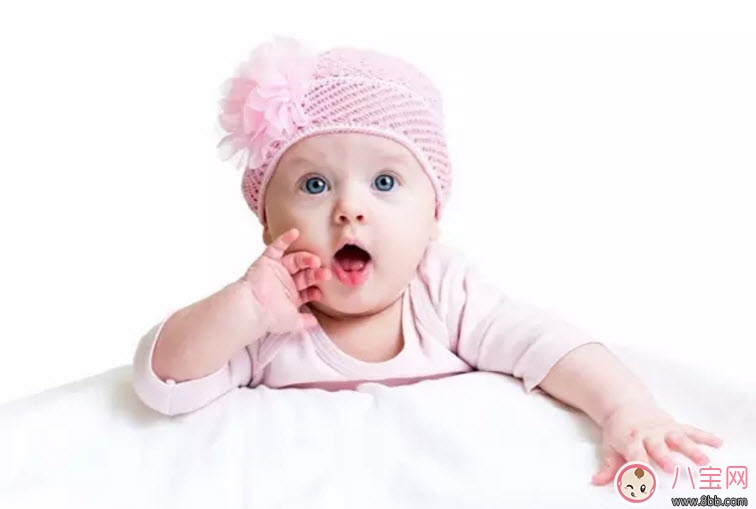 新生兒女寶寶私處護(hù)理圖解 女嬰兒私處護(hù)理方法