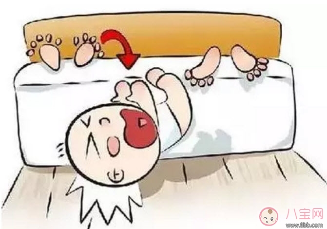 寶寶掉床后應(yīng)該注意什么 孩子掉床了怎么辦(不能馬上抱寶寶) 寶寶掉床后應(yīng)該注意什么 孩子掉床了怎么辦(不能馬上抱寶寶)