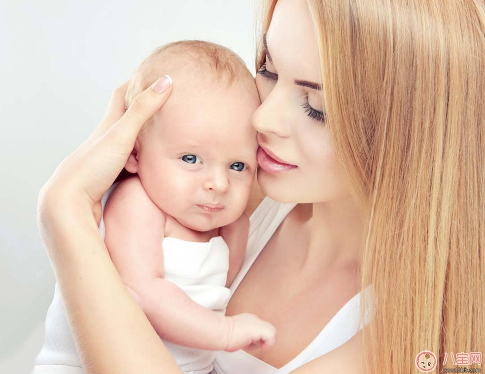 夏季寶寶便秘消化不良 羊奶粉助消化又營(yíng)養(yǎng)