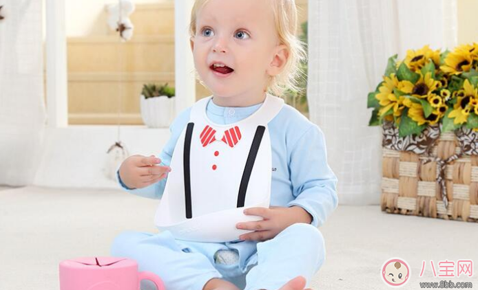 圍嘴的作用 什么樣的圍嘴比較好