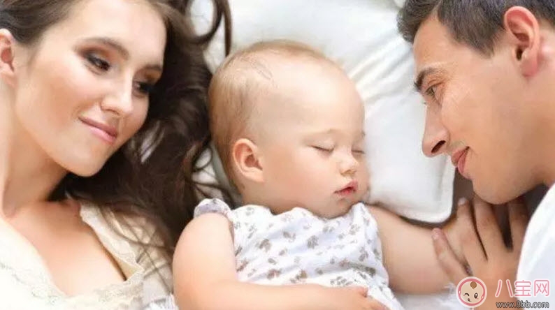 一歲之內的寶寶入睡后千萬不能做的事 很多寶媽卻在做