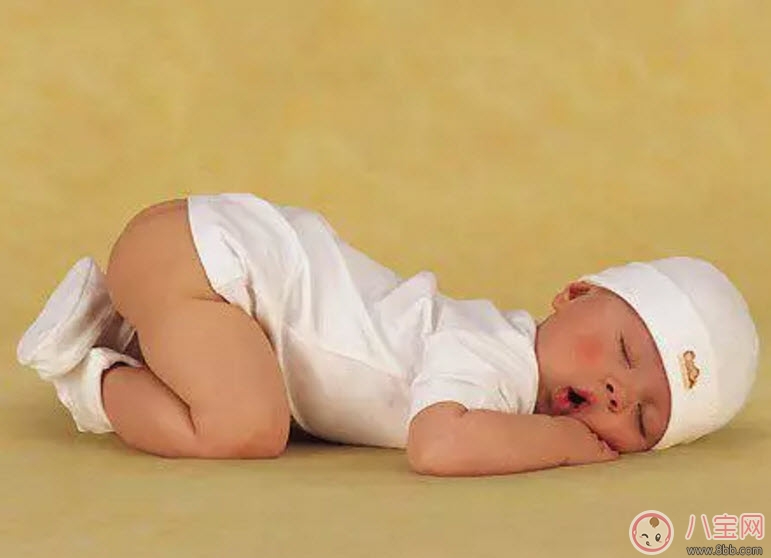 一歲之內的寶寶入睡后千萬不能做的事 很多寶媽卻在做