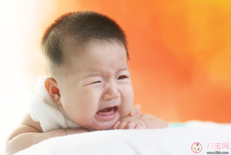 孩子公眾場合鬧要東西怎么處理 是妥協(xié)還是堅持