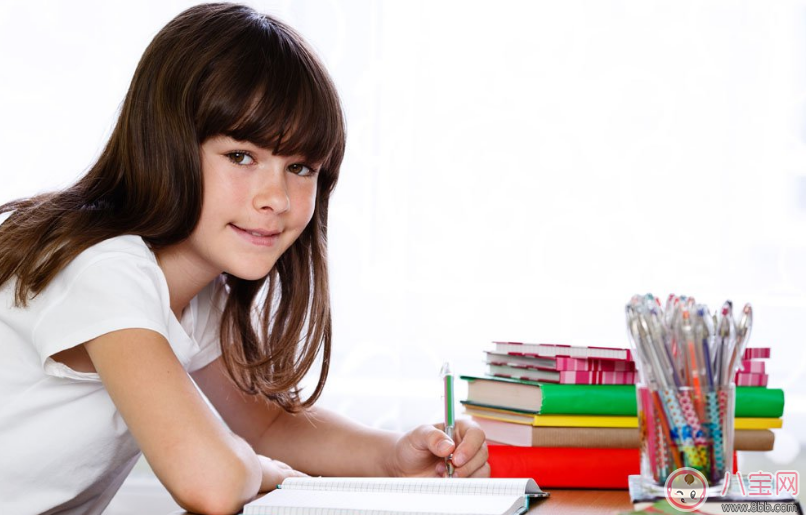 這樣“懶”其實(shí)能讓孩子獨(dú)立 培養(yǎng)孩子獨(dú)立方法