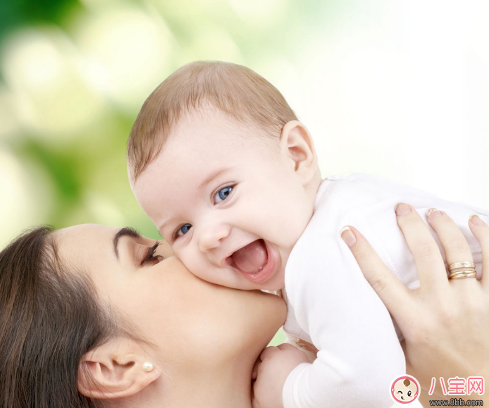 寶寶奶瓶怎么用 寶寶科學(xué)使用奶瓶方法