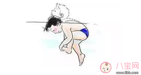 熊孩子岸邊狂笑 他要死了 遇見溺水怎么辦