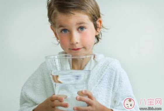 老人帶孩子經(jīng)驗(yàn)有哪些 老人帶孩子經(jīng)驗(yàn)的弊端。