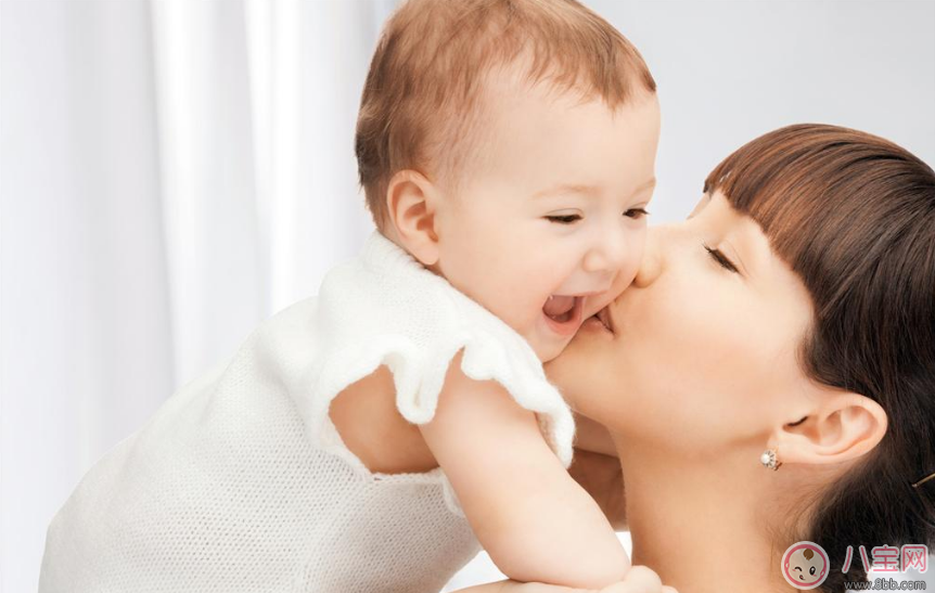 美國新生兒出生不久親吻死亡 千萬不要讓別人親吻你的小孩