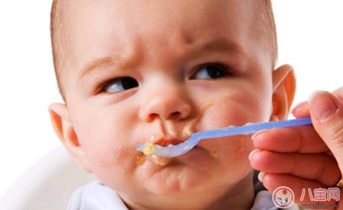 0-1歲寶寶如何喂養(yǎng) 0-1歲寶寶喂養(yǎng)注意事項