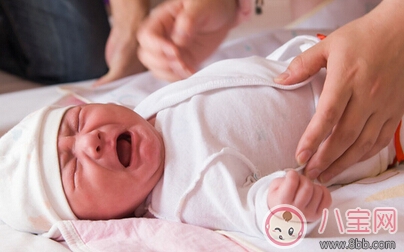 寶寶腸痙攣的表現(xiàn) 嬰兒腸痙攣的護理措施 寶寶腸痙攣的表現(xiàn) 嬰兒腸痙攣的護理措施