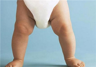 怎樣讓寶寶有大長(zhǎng)腿 寶寶腿型注意事項(xiàng)