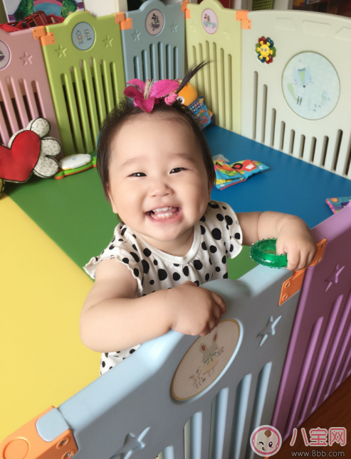 趙文卓兩天假期也要回家看孩子 爸爸工作忙碌如何照料孩子 趙文卓兩天假期也要回家看孩子 爸爸工作忙碌如何照料孩子