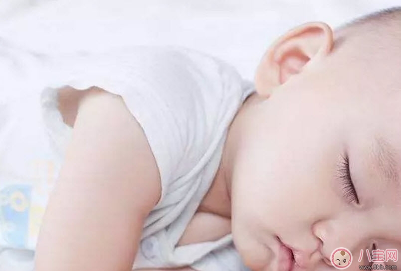 寶寶不睡覺怎么辦 寶寶不睡覺需要一直哄嗎(不睡覺原因)
