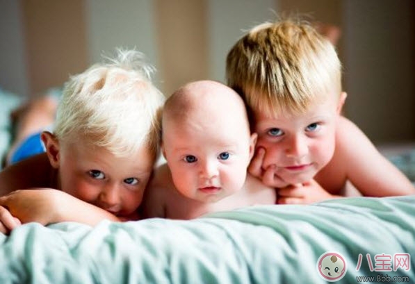 夏天給寶寶剃光頭好嗎 寶寶剃光頭后注意事項(光頭容易曬傷) 夏天給寶寶剃光頭好嗎 寶寶剃光頭后注意事項(光頭容易曬傷)