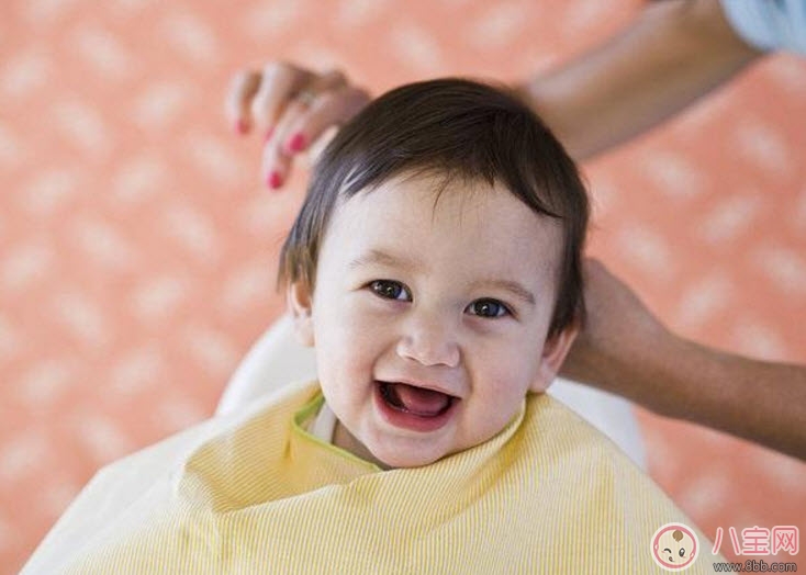 夏天給寶寶剃光頭好嗎 寶寶剃光頭后注意事項(光頭容易曬傷) 夏天給寶寶剃光頭好嗎 寶寶剃光頭后注意事項(光頭容易曬傷)