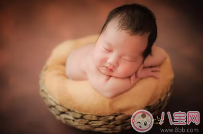 2017夏季新生兒出生需要準備什么 了解這些少走彎路