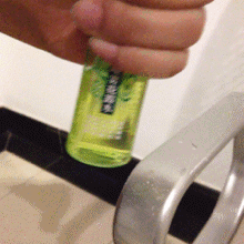 孩子用花露水竟然出現(xiàn)狀況 驅(qū)蚊給孩子用什么好 孩子用花露水竟然出現(xiàn)狀況 驅(qū)蚊給孩子用什么好