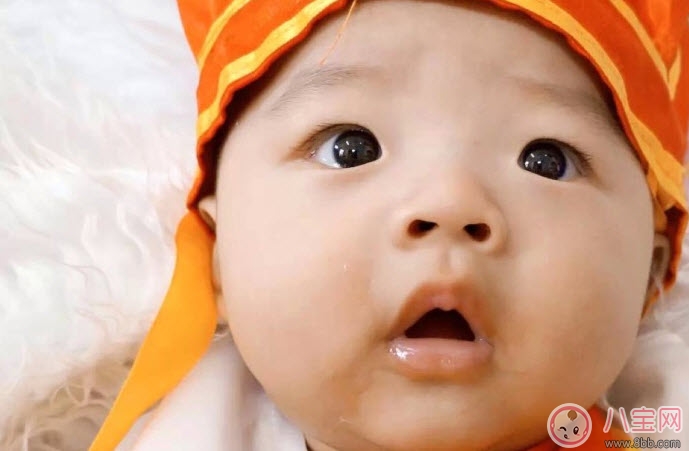 寶寶流口水是怎么回事 寶寶流口水嚴(yán)重怎么辦(寶寶可能生病了)