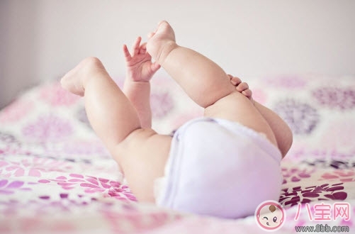 嬰兒長尿布疹怎么辦 尿布疹是怎么引起的 嬰兒長尿布疹怎么辦 尿布疹是怎么引起的