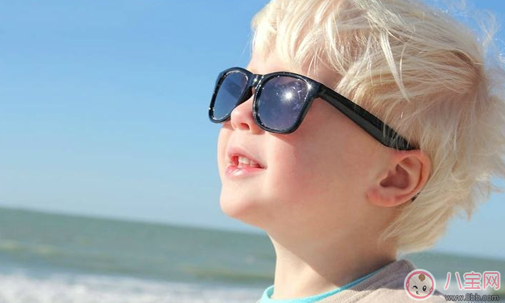 寶寶曬太陽的最佳時間，如何讓寶寶正確的曬太陽