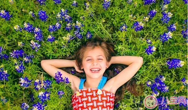 國(guó)慶節(jié)出游如何拍好一張萌寶照 怎么曬娃更加的有創(chuàng)意