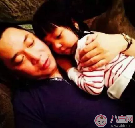 趙薇如何教育出乖巧小四月？趙薇的育兒經(jīng)是什么？