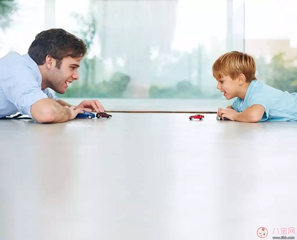 如何培養(yǎng)男孩子性別認(rèn)知 教育兒子怎么做