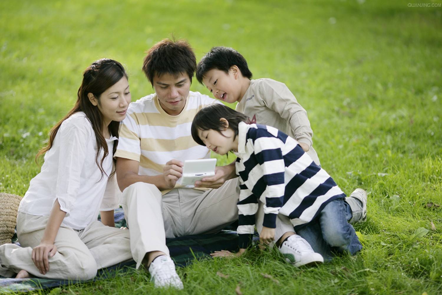 劉國梁教女兒高爾夫獲世界亞軍！父母如何成為孩子的榜樣