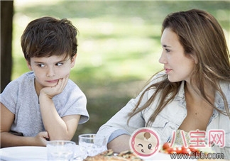 父母愛嘮叨合適嗎？寶寶表現(xiàn)明確是否嘮叨過度