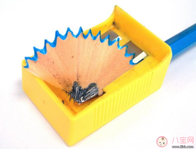 寶寶剛上幼兒園要買(mǎi)什么學(xué)習(xí)用品