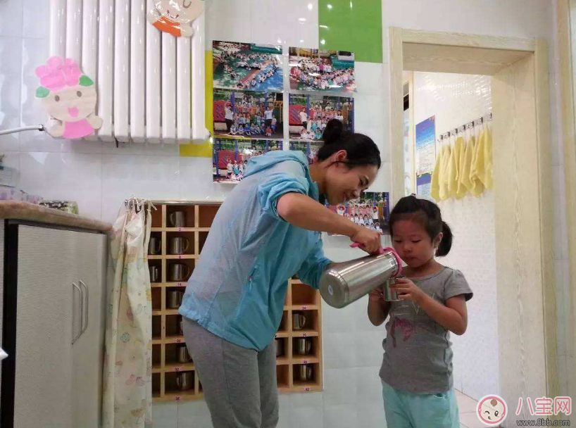 孩子比較皮就給老師紅包 給老師紅包會(huì)讓他的偏向孩子嗎