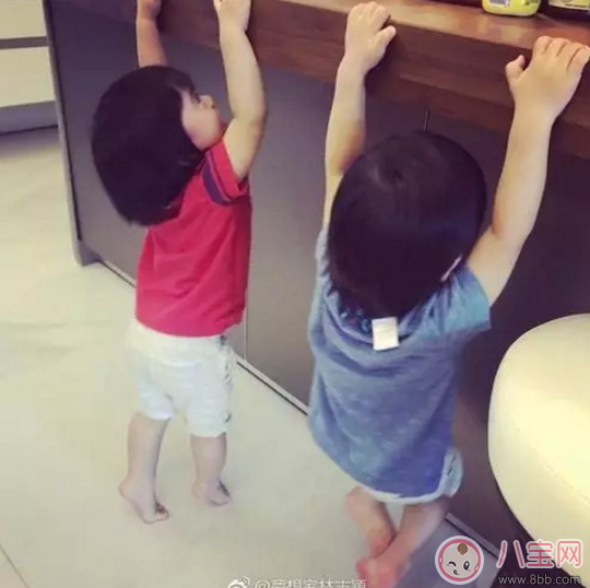 林志穎家雙胞胎1歲就“健身”？孩子成長(zhǎng)各階段如何健身