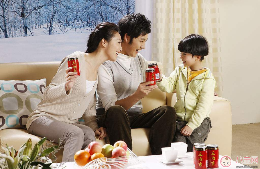 孩子養(yǎng)成這些習(xí)慣會(huì)越變?cè)奖?怎么給孩子糾正壞習(xí)慣