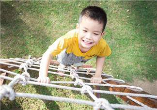 孩子獨自在家的危險性 如何避免孩子遭受意外