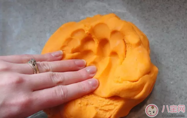 外面下雨了孩子不能出去玩 試試做這些事情吧 外面下雨了孩子不能出去玩 試試做這些事情吧