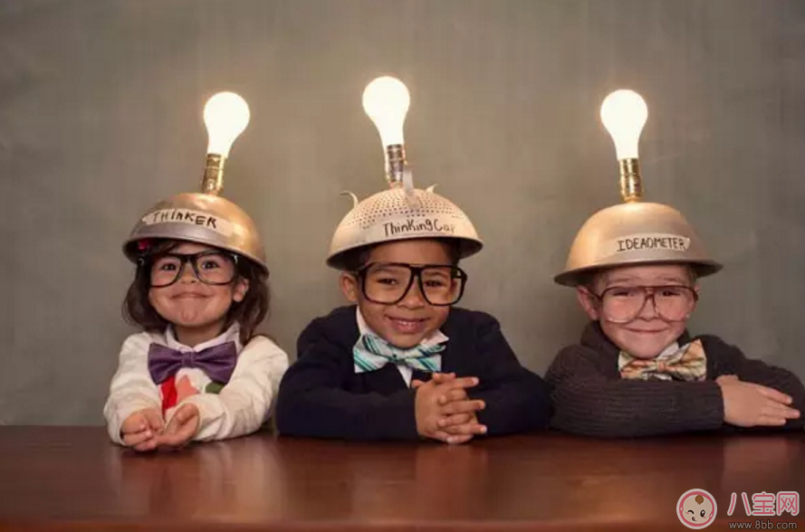 寶寶看電視的影響 如何規(guī)定寶寶看電視的時機