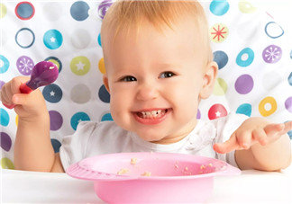 孩子即使不吃飯 也不要用食物勉強ta！