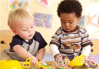 如何提高寶寶交往能力 家長應(yīng)該如何做